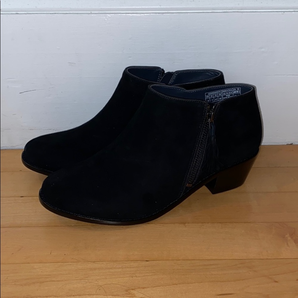 Vionic Serena Ankle Boots